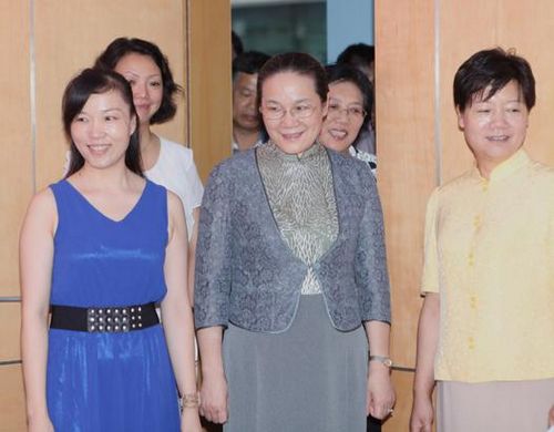 【人民網】嬰智貝佳10年沉淀，成就早教領導品牌
